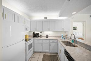 Gallery image of Shoalwater 604 Condo in Orange Beach +37 photos