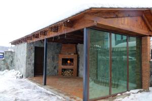 Snow King Hotel að vetri til