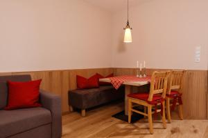 Część wypoczynkowa w obiekcie Hotel Enzian & Apartmenthotel Johannes