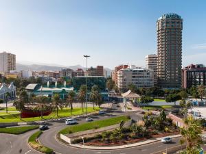 Výhľad na mesto Las Palmas de Gran Canaria alebo výhľad na mesto priamo z apartmánu