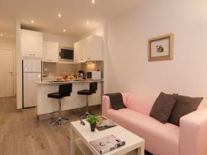 Kuchyňa alebo kuchynka v ubytovaní Apartments Las Canteras Beach LM3