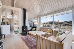 Gallery image of Summer House With Sea View In The Dunes in Pandrup