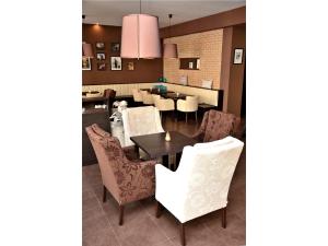 Istumisnurk majutusasutuses Hotel Atrium