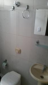 Kylpyhuone majoituspaikassa Hotel Piratini