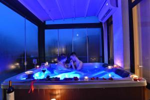 Гості Guest House Panorama Aqualux with Free Parking