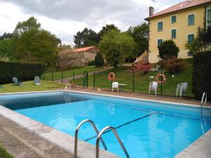 The swimming pool at or close to Alvarella