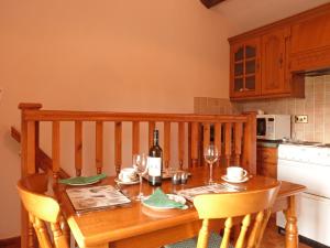 Nhà bếp/bếp nhỏ tại Tref y Nant