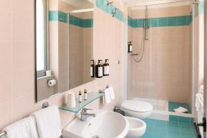 ห้องน้ำของ Phi Hotel Ambra