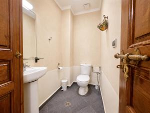 a bathroom with a toilet and a sink at Aurocher Marrakech Ourika Oukaimeden in Oukaïmeden +35 photos