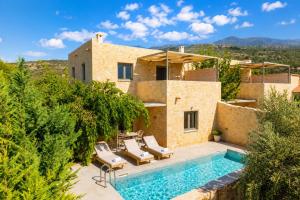 an image of a villa with a swimming pool at Villa Castillo Ena in Agios Nikolaos