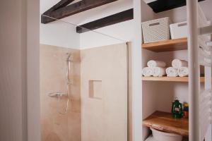 Kúpeľňa v ubytovaní Apartment A&E + 14 fotografií