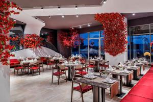A restaurant or other place to eat at Delphin BE Grand Resort