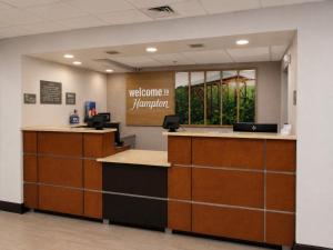 a waiting room at a welcome to hampton inn and suites at Hampton Inn Summersville in Summersville +48 photos