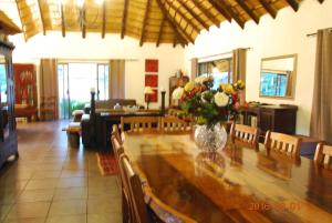 Foto da galeria de Acasia Guest Lodge em Komatipoort