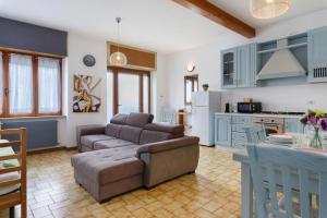 Gallery image of Brunate Large Apartment Near in Brunate