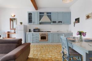 Gallery image of Brunate Large Apartment Near in Brunate