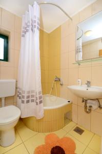 Kúpeľňa v ubytovaní Apartments Joško