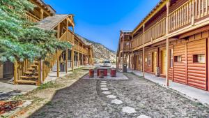 a street in a town with wooden buildings at Georgetown Lodge in Georgetown