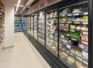 a grocery store aisle with a lot of food at Gran Camping Zarautz in Zarautz