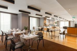 Un restaurant sau alt loc unde se poate mânca la Point Hotel Taksim