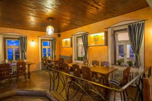 Posezení v ubytování Hotel Plesivec