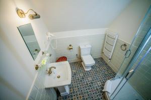 Koupelna v ubytování Pensjonat Dom Zegarmistrza