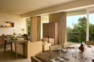 Posezení v ubytování Hotel Santika Bangka