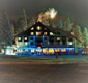 Galeriebild der Unterkunft Ice Angels Hotel in Borowez