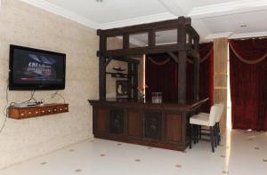 TV/trung tâm giải trí tại Gulf Continental Suite