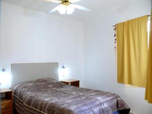 En eller flere senge i et værelse på Mareas Bajas + 59 billeder