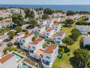 an aerial view of a residential neighbourhood with houses at L&A Villa Prainha 3 Bedrooms Heated Pool 5 m walking to the beach in Alvor