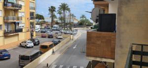 a view of a city street with cars and buildings at Corazón del mar in Peniscola