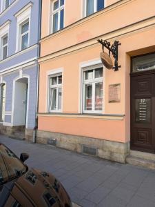 a building with a door on the side of it at Klein aber fein in Meiningen in Meiningen
