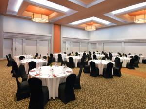 Restoran ili drugo mesto za obedovanje u objektu Pullman Nairobi Upper Hill +72 fotografije