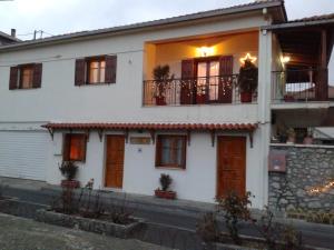 The building in which a vendégházakat is located