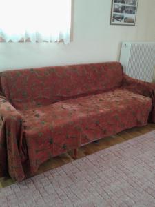 A seating area at Zephyros