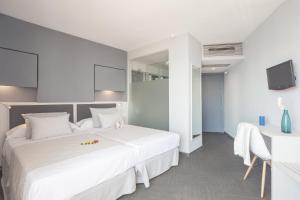 Gallery image of Hotel El Puerto by Pierre Vacances in Fuengirola