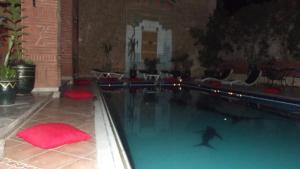 Bazén v ubytování Hotel Al Kabir nebo v jeho okolí