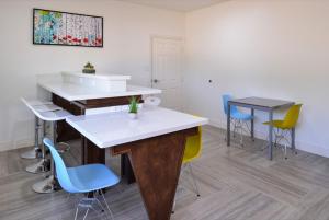 Foto sihtkohas Conroe asuva majutusasutuse Scottish Inn & Suites - Conroe galeriist