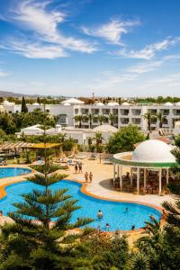 an overhead view of a large pool at a resort at Zodiac Hôtel & Aqua Park in Hammamet