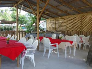 Restoran ili drugo mesto za obedovanje u objektu Chez Michellin Pensions Residence