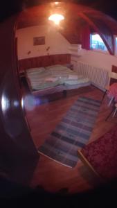 Ein Bett oder Betten in einem Zimmer der Unterkunft Ubytovanie 184, Bed and Braekfast 184