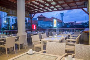Restoranas ar kita vieta pavalgyti apgyvendinimo įstaigoje Transera Kamini Legian Hotel
