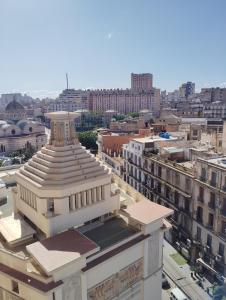 a view of a building in a city at F2 bien situe in Oran