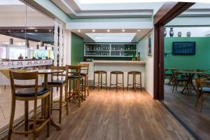 Restaurace v ubytování Carlton Suítes Limeira