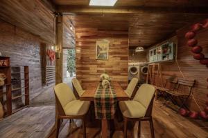 Gallery image of Bear house Dalat in Da Thien