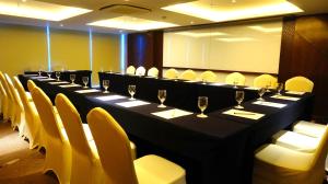 Konferenční prostory v ubytování Louis Kienne Hotel Pandanaran + 18 fotografií