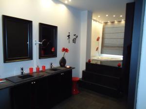 Llit o llits en una habitació de B&B Luxe Suites 1-2-3