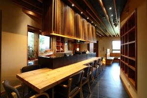 Restoran atau tempat lain untuk makan di Toutsu Gyoen