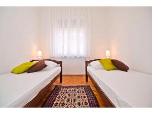 아파트먼트 그랜드 객실 침대